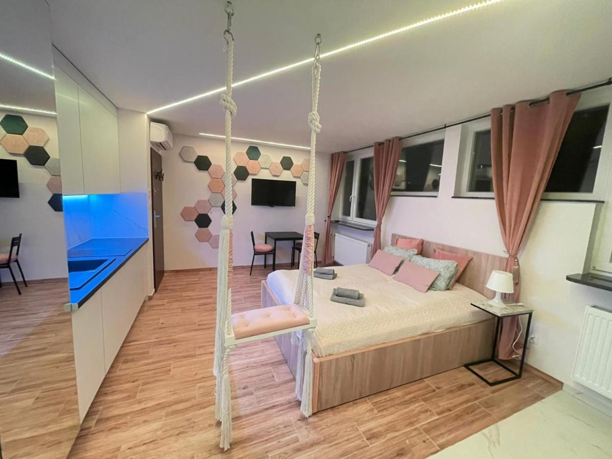 Yourapart Jacuzzi Przy Zamku Krolewskim Varşovia Exterior foto