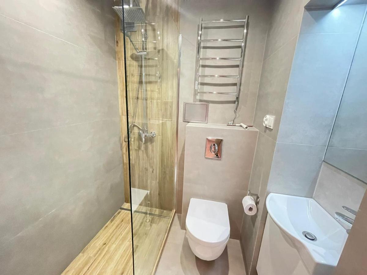Yourapart Jacuzzi Przy Zamku Krolewskim Varşovia Exterior foto
