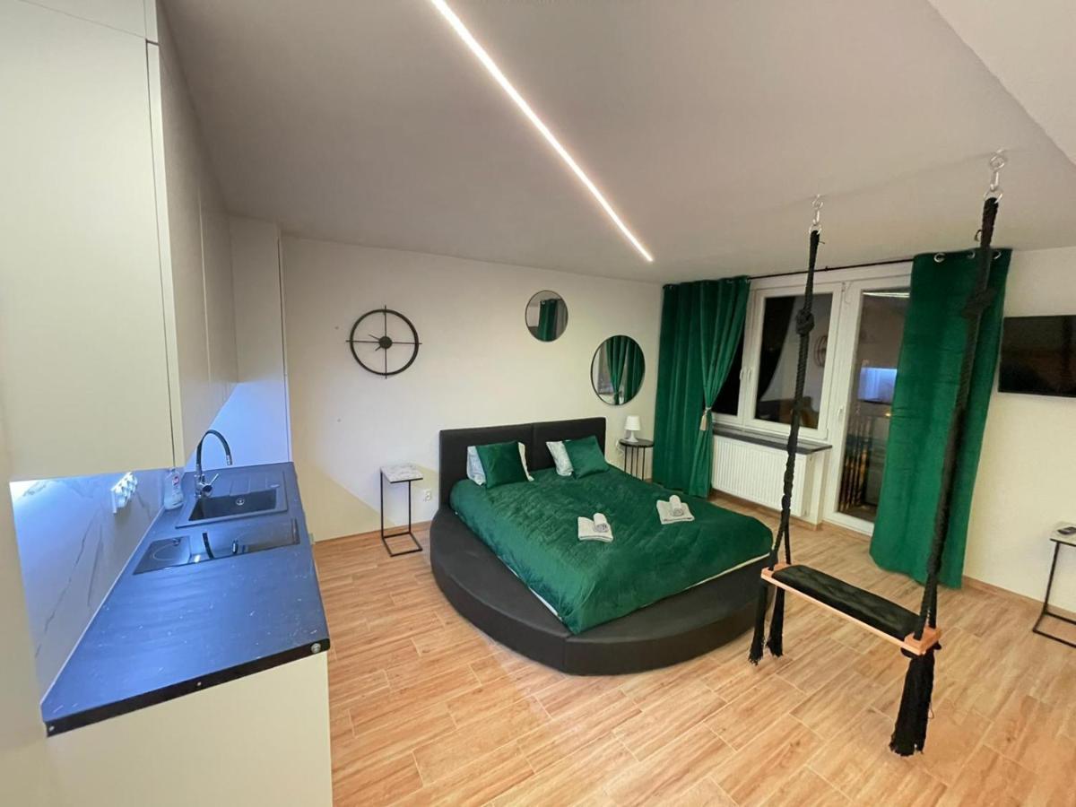 Yourapart Jacuzzi Przy Zamku Krolewskim Varşovia Exterior foto