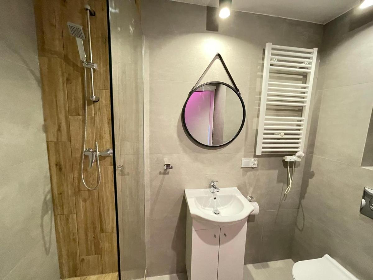 Yourapart Jacuzzi Przy Zamku Krolewskim Varşovia Exterior foto